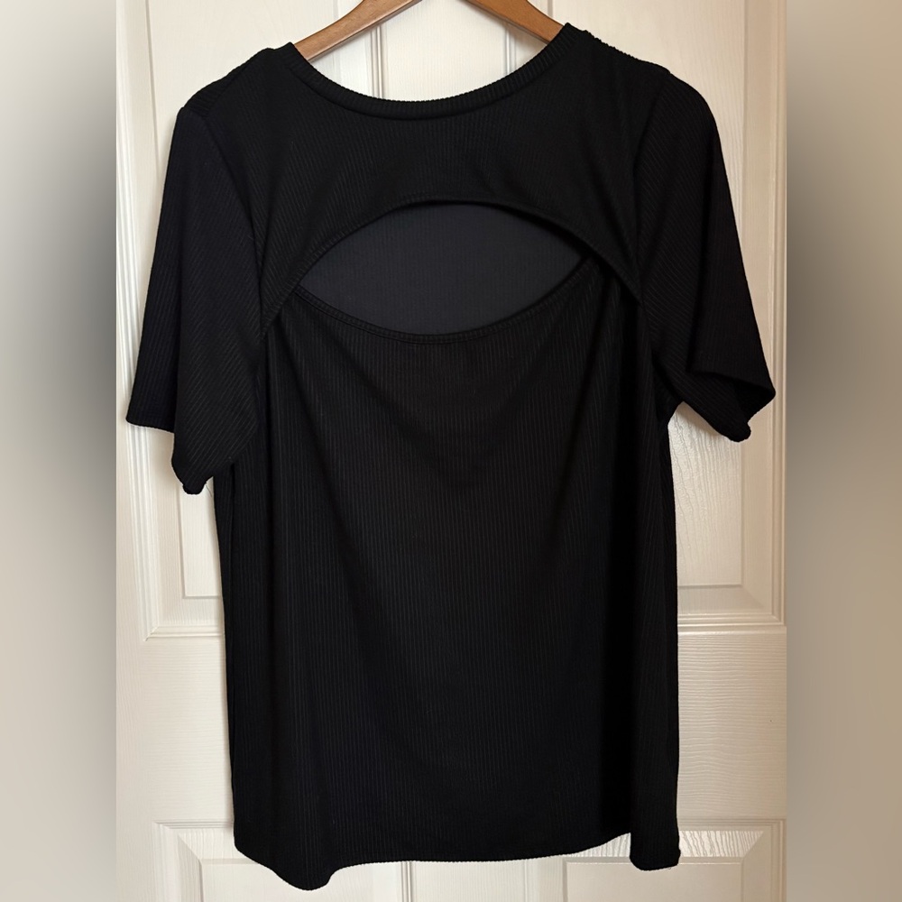 Ava & Viv Black Short Sleeve Cut Out Top